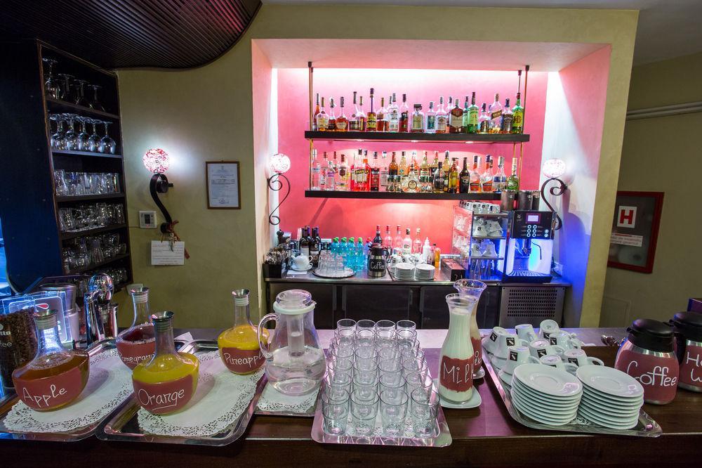 艾乐精品酒店 布加勒斯特 外观 照片